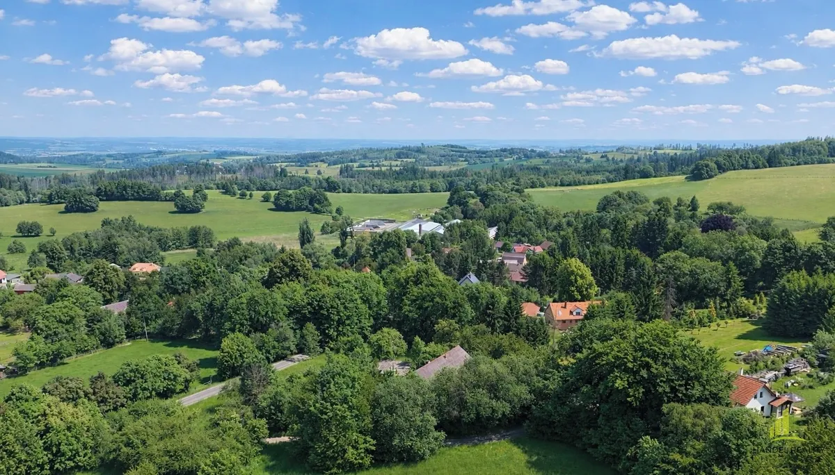 Prodej stavebního pozemku 4709 m²